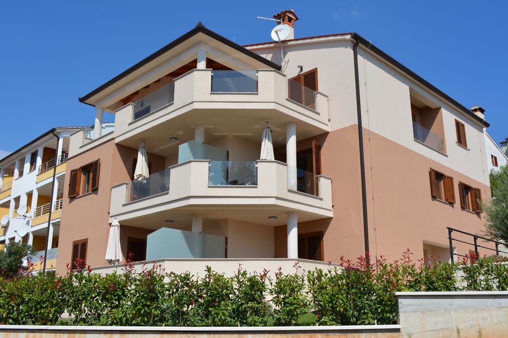 Apartments Braje Rabac Zimmer foto